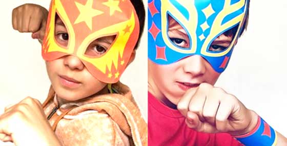 Akira y Harvey con máscaras de Lucha Libre de papel. ¡Plantillas, recortables y patrones!