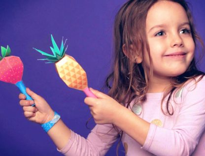 How to make DIY paper maracas filled with rice - Shake, shake