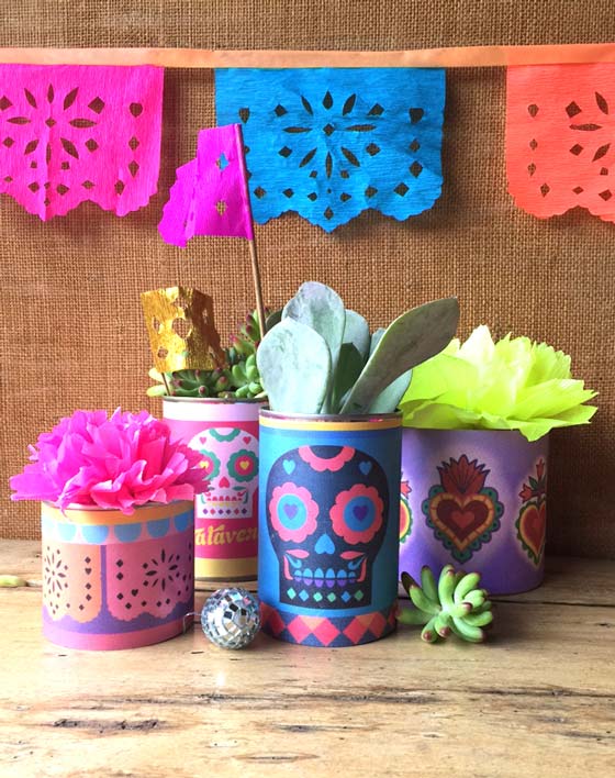 Dia de los Muertos, Day of the Dead centerpiece - Calaveras, hearts + papel picado!