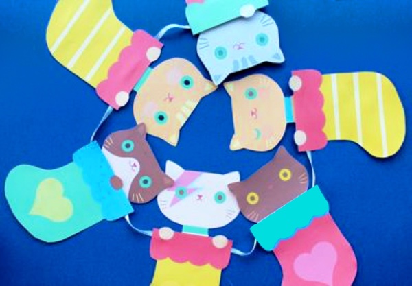 Easy diy festive Christmas garland to make at home diy-kitten-festive-garland to make at home
