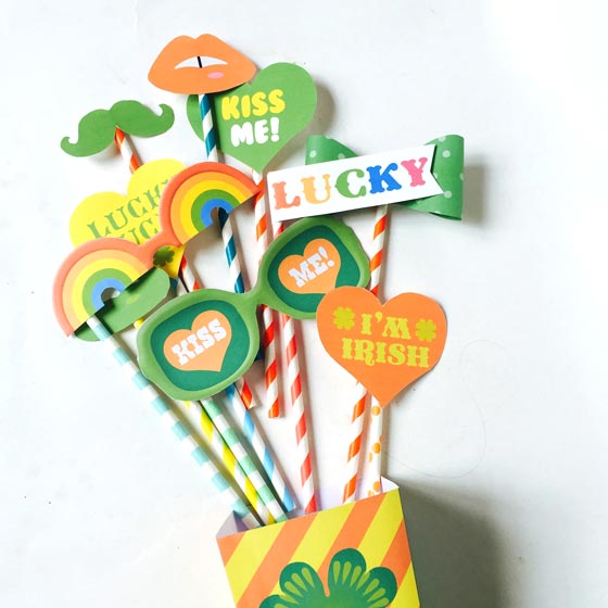 Easy instant St Patricks Day party photo prop patterns to download!